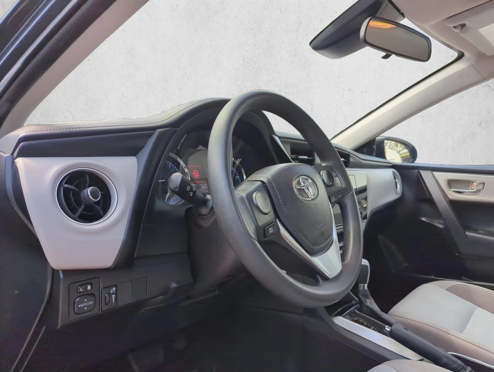 2018 Toyota Corolla LE CVT (Natl)