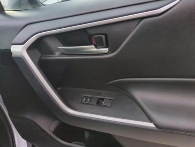 2025 Toyota RAV4 XLE Premium AWD (Natl)
