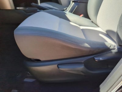 2013 Toyota RAV4 AWD 4dr LE (Natl)