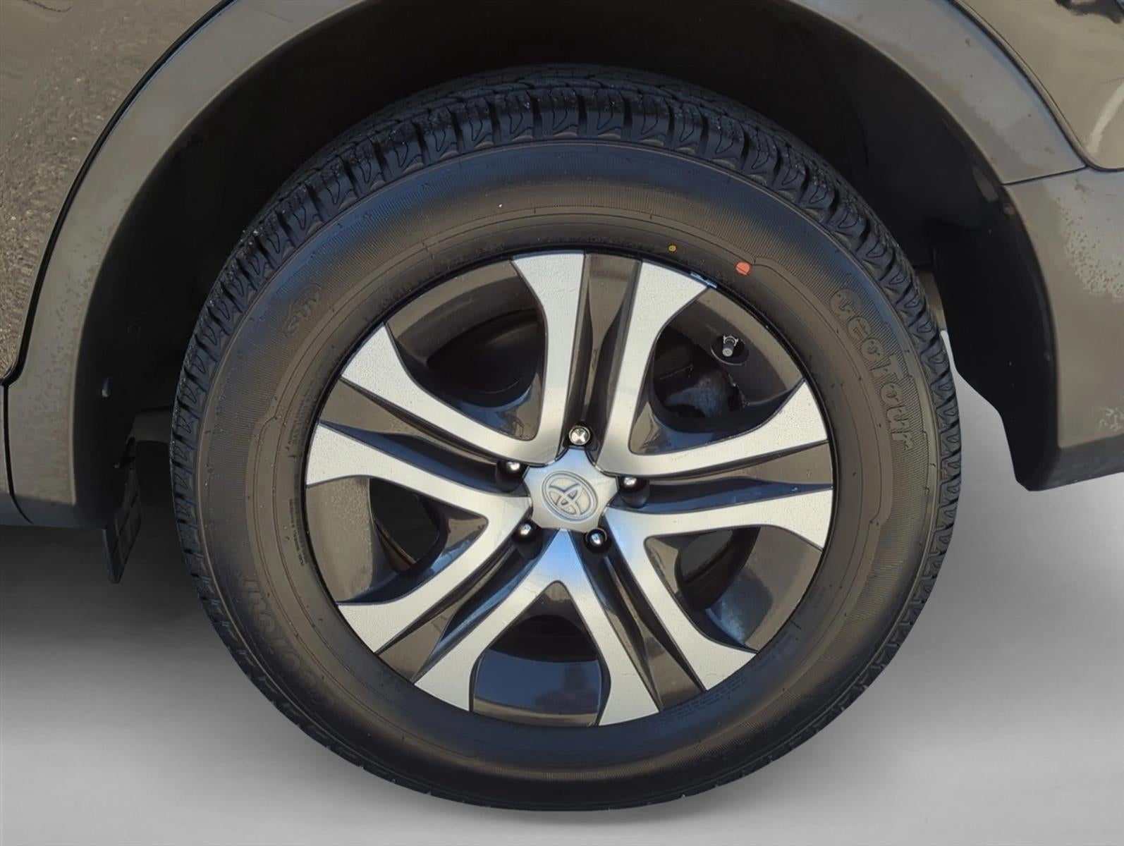 2013 Toyota RAV4 AWD 4dr LE (Natl)