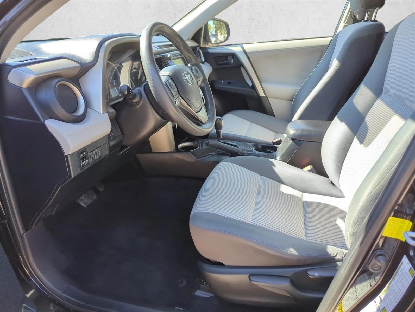 2013 Toyota RAV4 AWD 4dr LE (Natl)