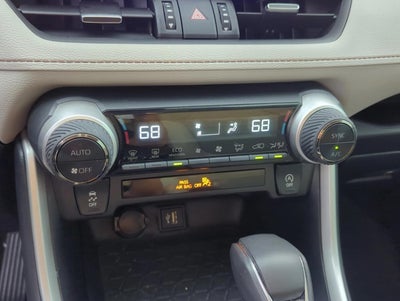 2024 Toyota RAV4 XLE Premium FWD (Natl)