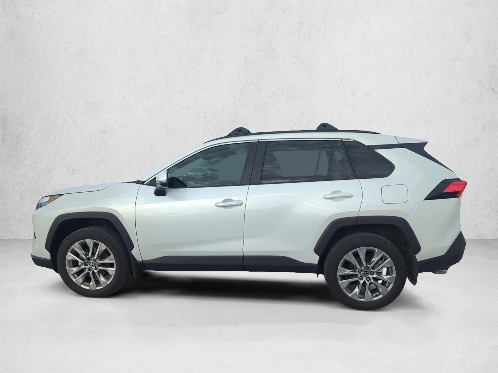 2025 Toyota RAV4 XLE Premium FWD (Natl)