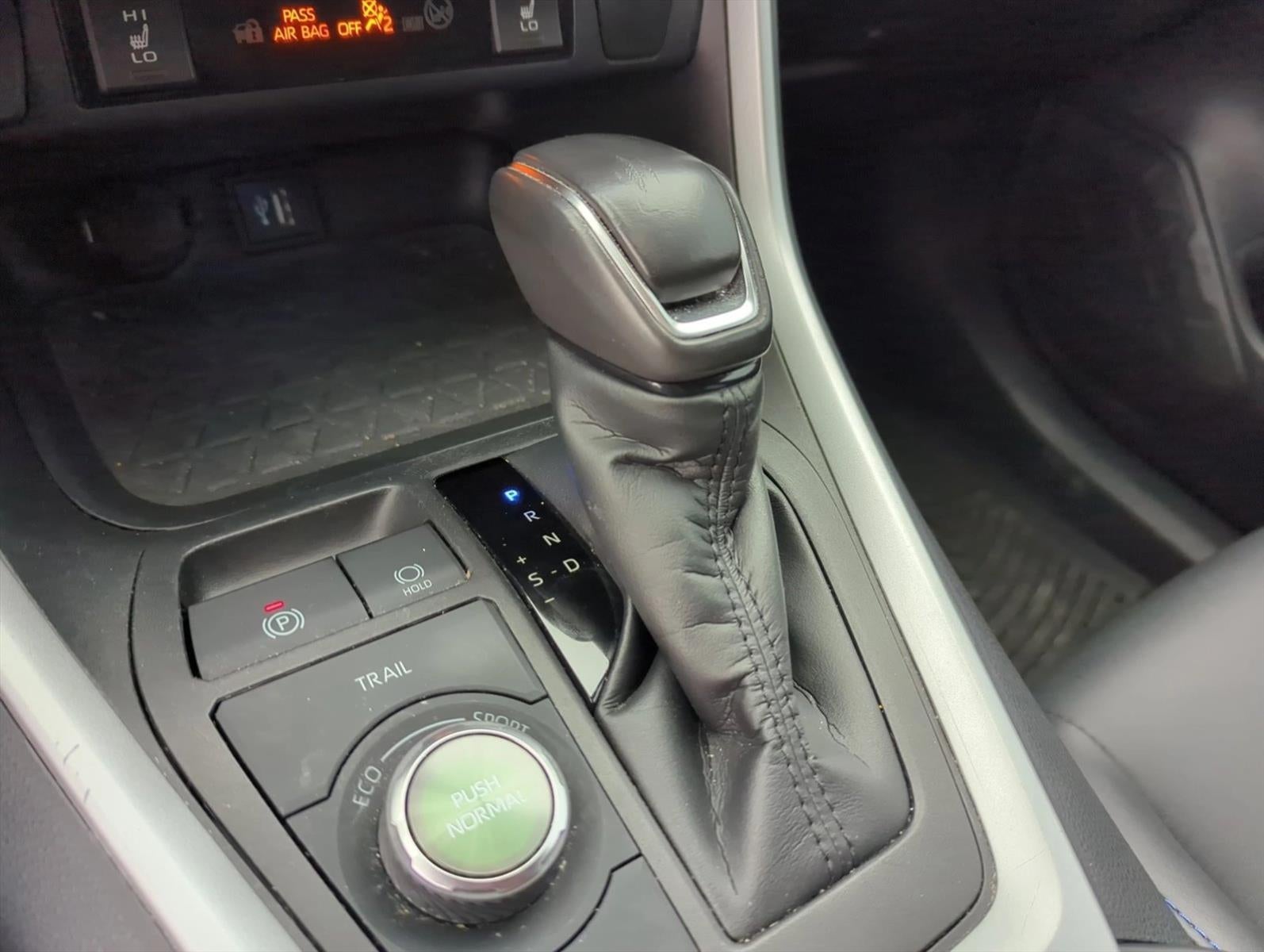 2023 Toyota RAV4 Hybrid XSE AWD (Natl)