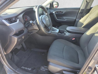 2021 Toyota RAV4 LE FWD (GS)