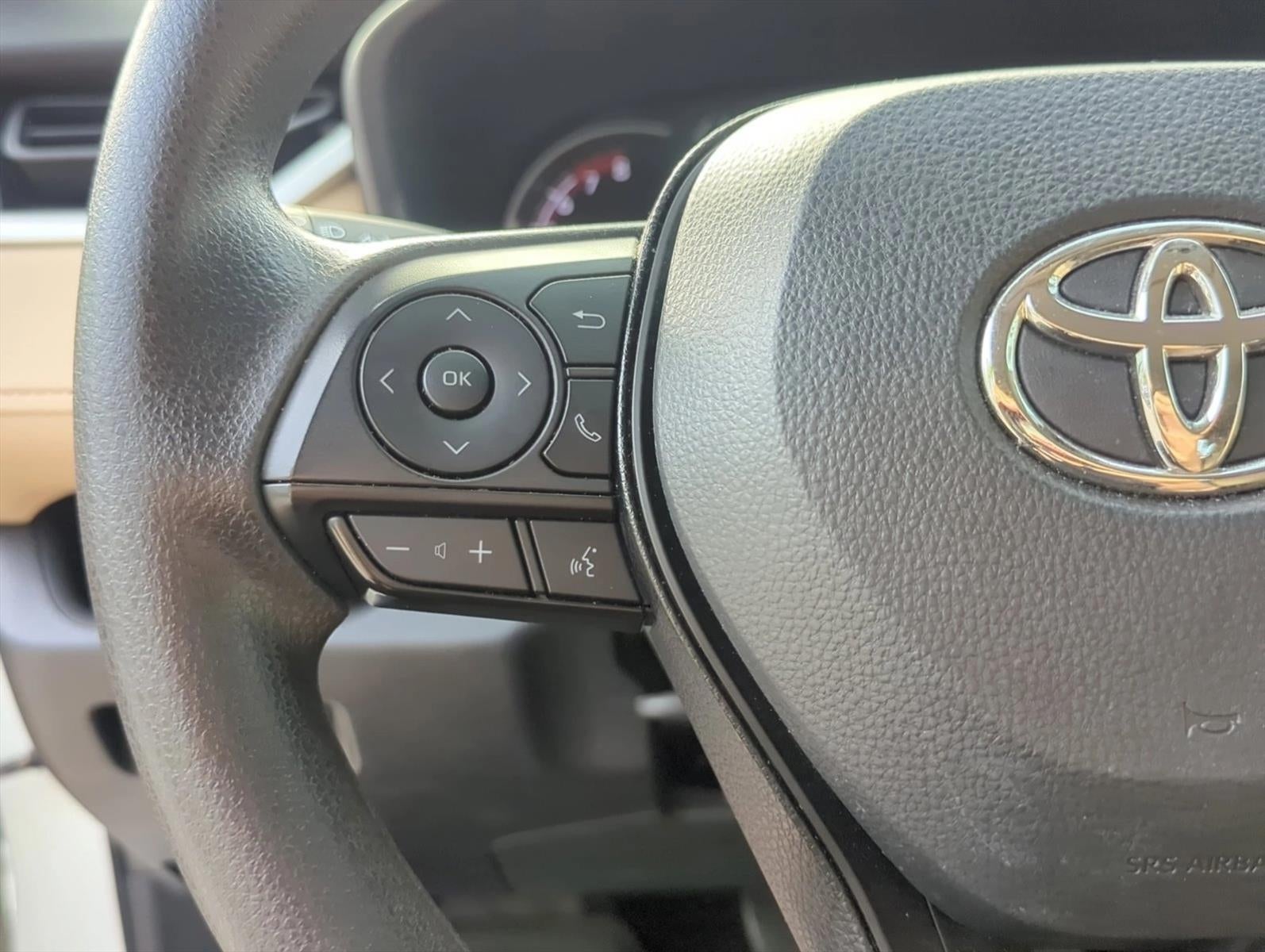 2024 Toyota RAV4 LE FWD (GS)