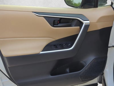 2024 Toyota RAV4 LE FWD (GS)