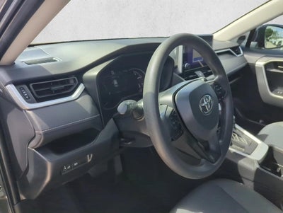 2023 Toyota RAV4 LE FWD (GS)