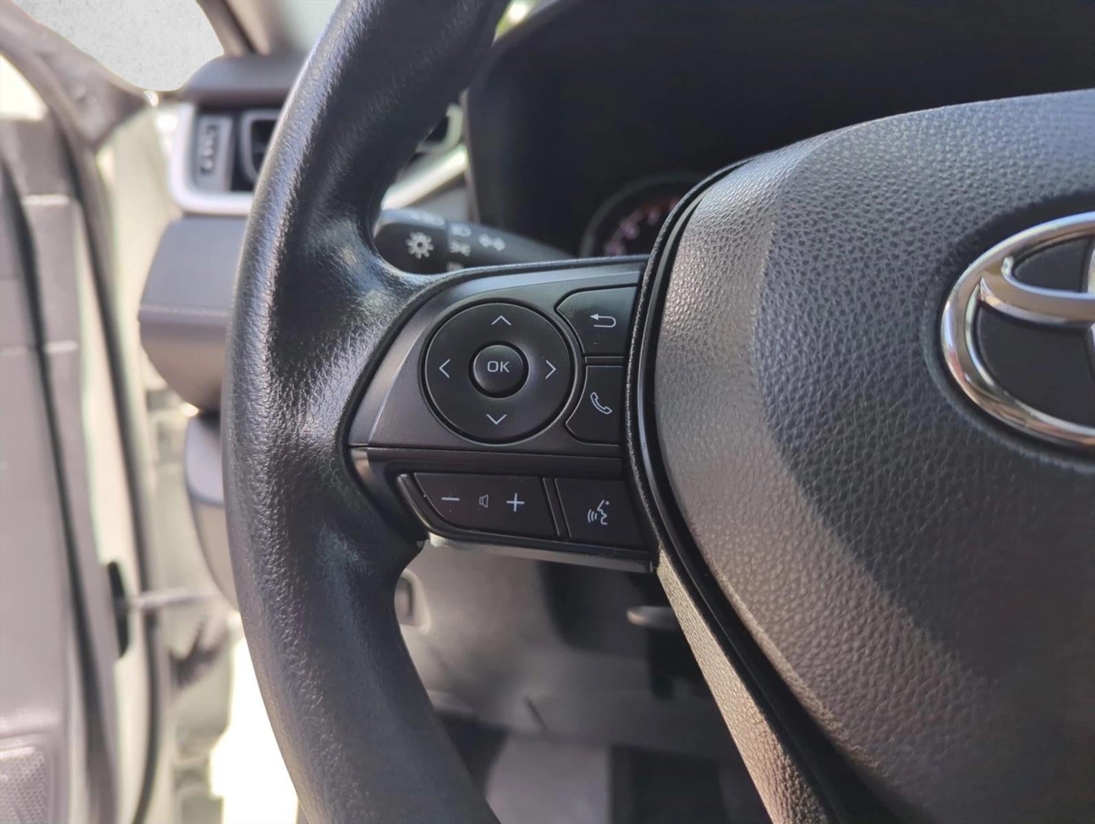 2024 Toyota RAV4 LE FWD (GS)