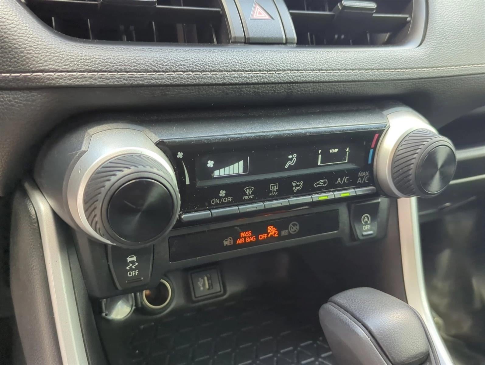 2024 Toyota RAV4 LE FWD (GS)