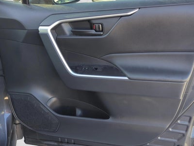 2023 Toyota RAV4 LE FWD (GS)