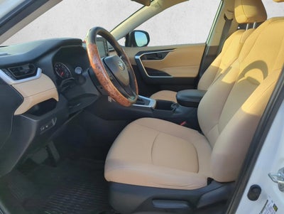 2022 Toyota RAV4 LE FWD (GS)