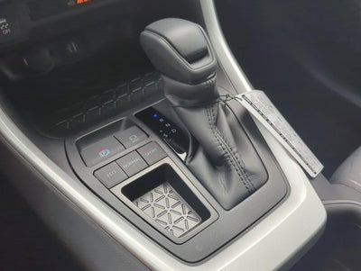 2025 Toyota RAV4 XLE FWD (GS)