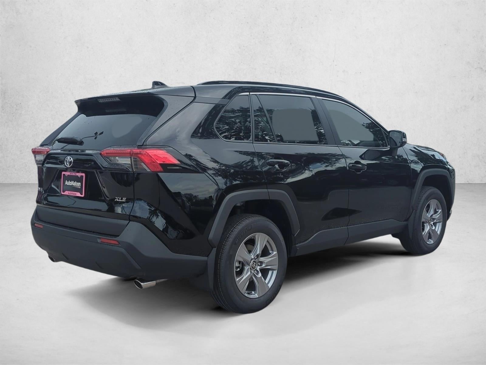 2025 Toyota RAV4 XLE FWD (GS)