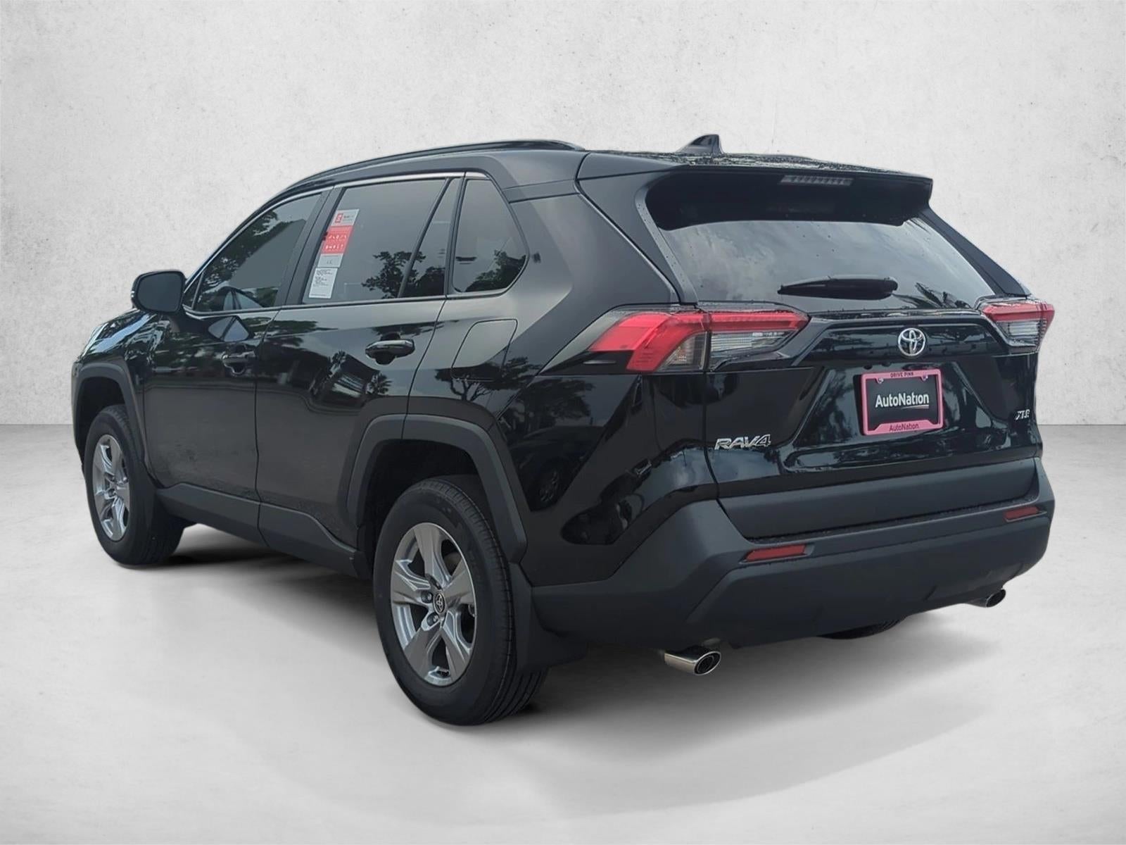 2025 Toyota RAV4 XLE FWD (GS)