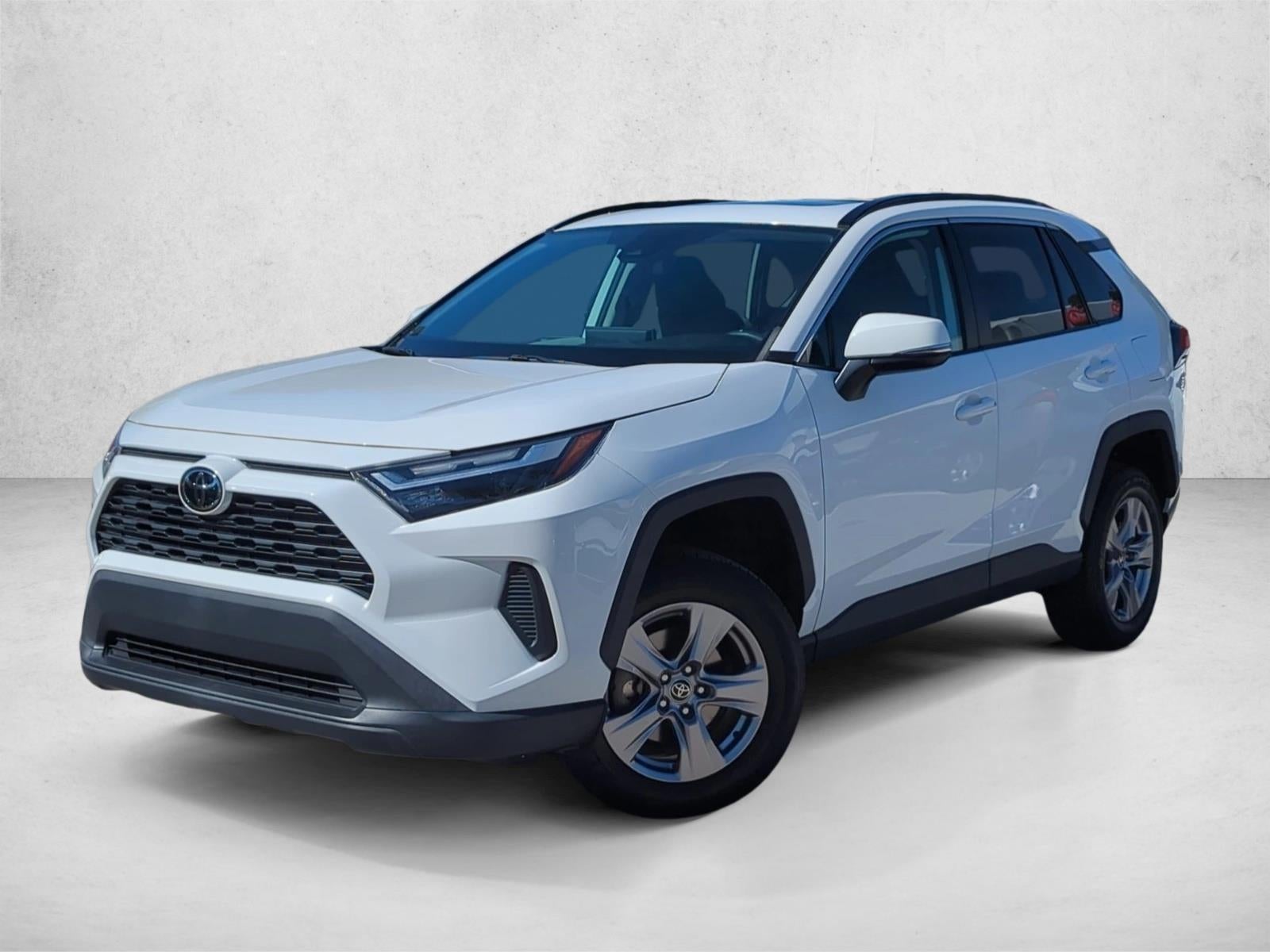 2022 Toyota RAV4 XLE FWD (GS)