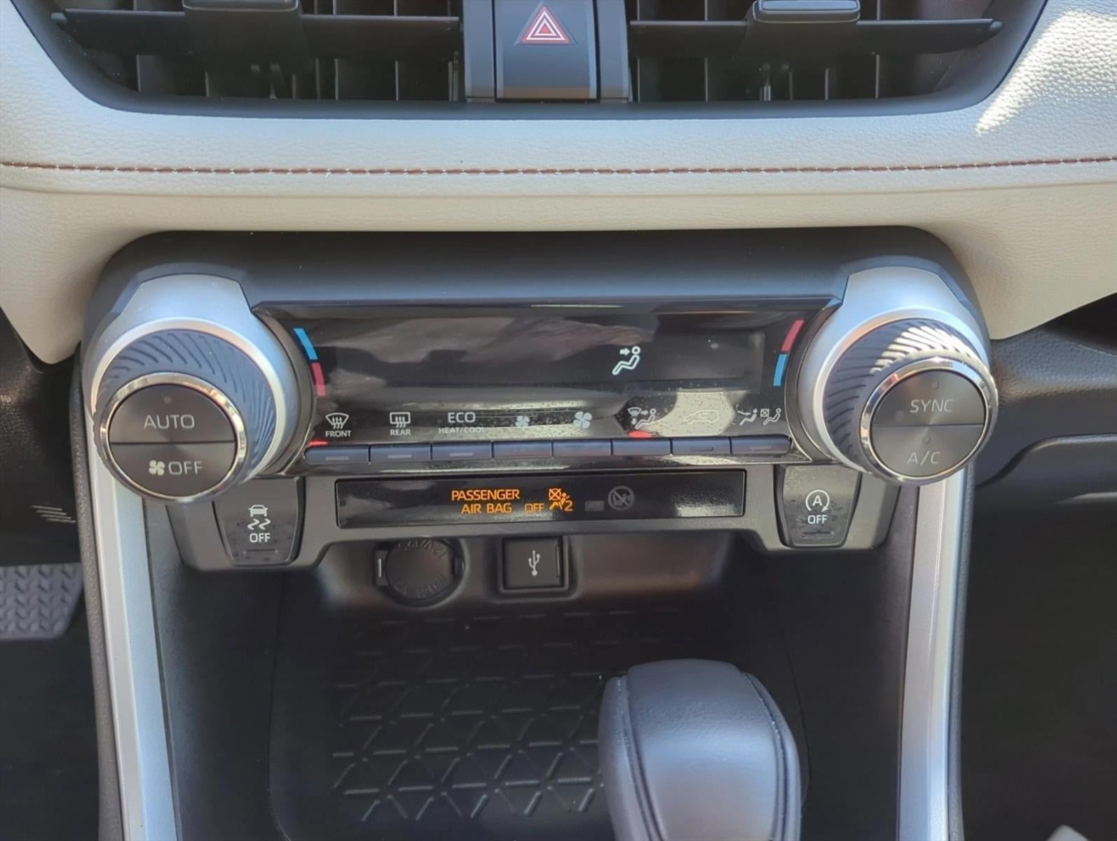 2022 Toyota RAV4 XLE FWD (GS)