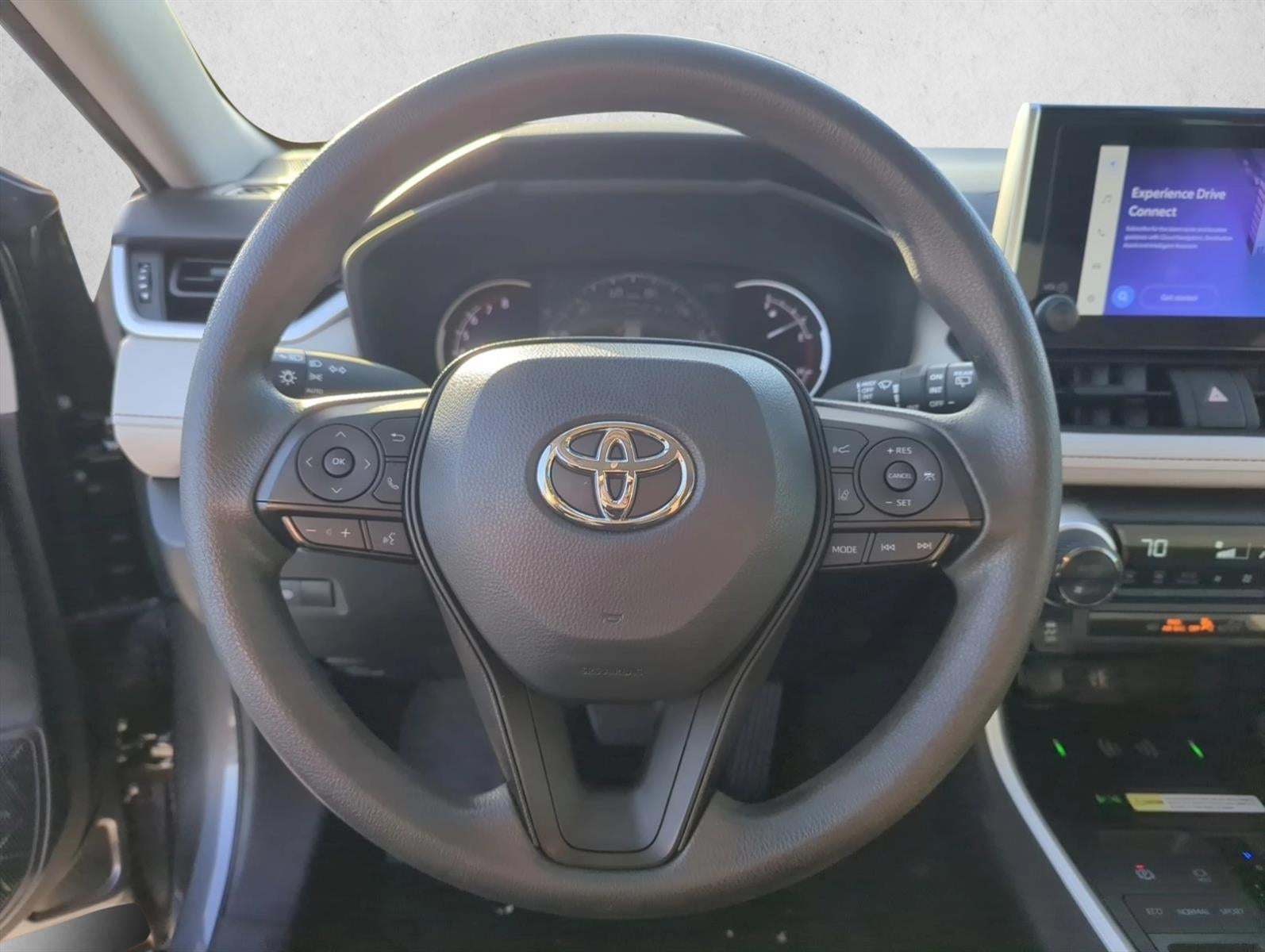 2024 Toyota RAV4 XLE FWD (GS)