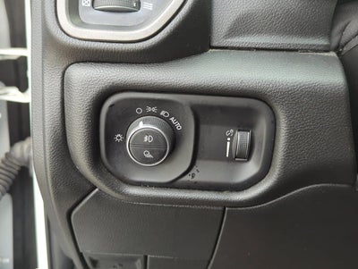 2023 RAM 3500 Tradesman 4x4 Crew Cab 8' Box