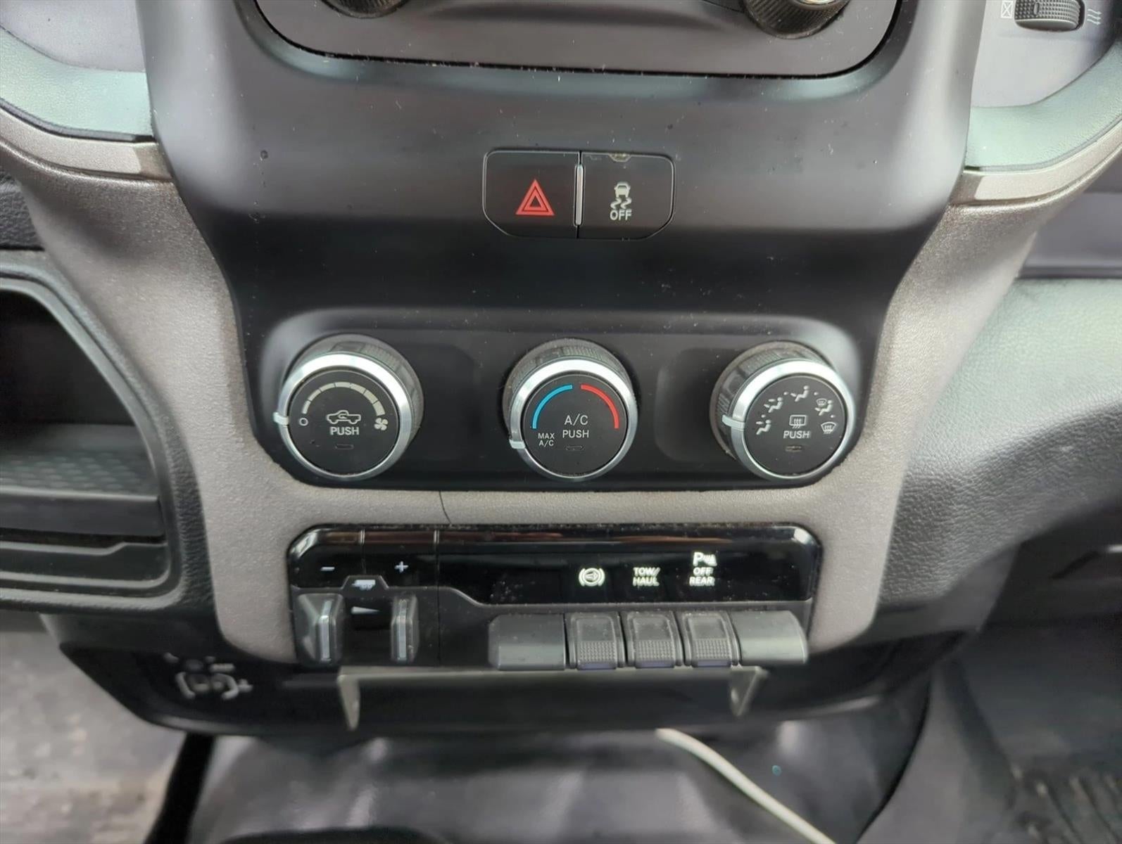 2023 RAM 3500 Tradesman 4x4 Crew Cab 8' Box