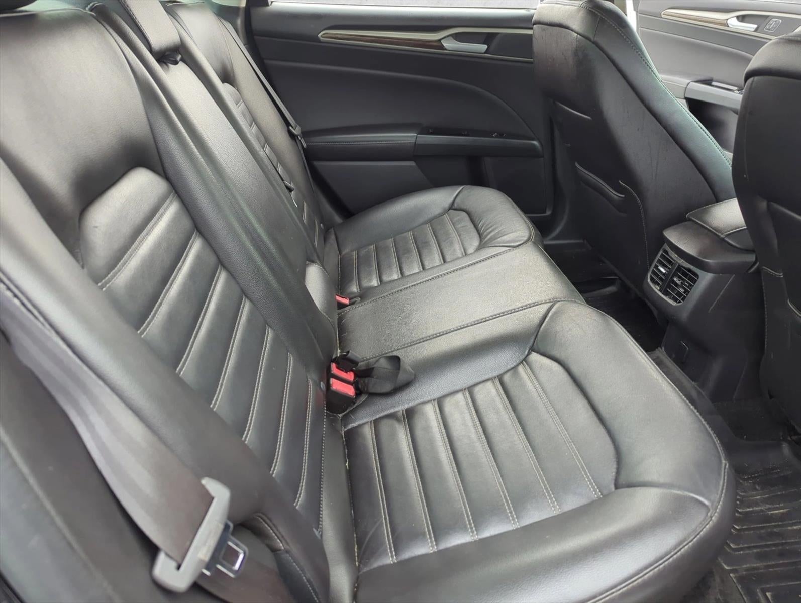 2013 Ford Fusion 4dr Sdn SE FWD