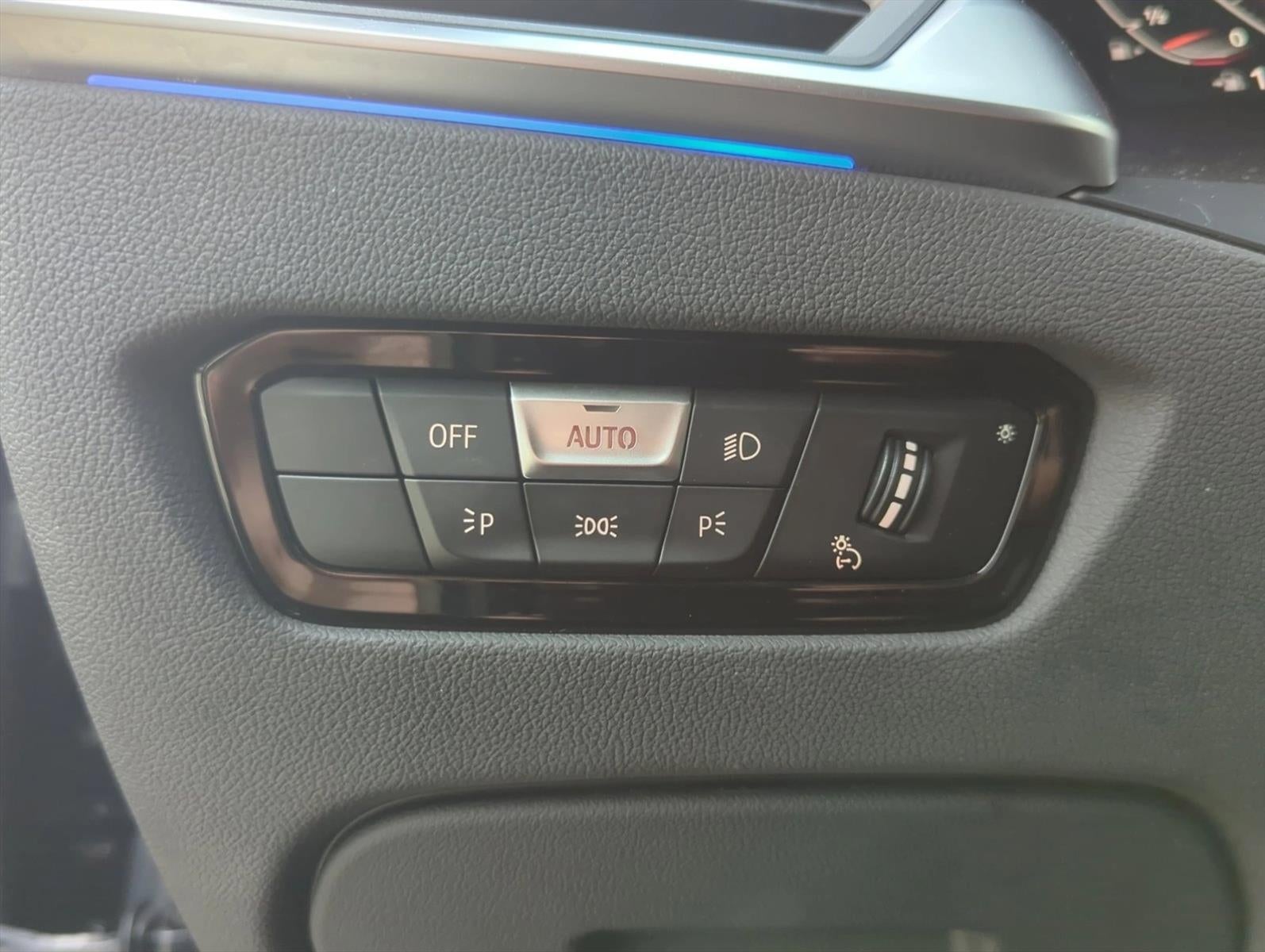 2021 BMW 330i xDrive Sedan North America