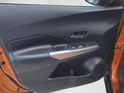 2020 Nissan Kicks SR FWD