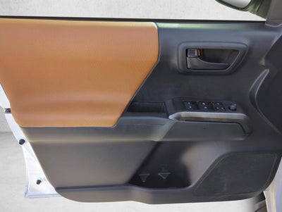 2019 Toyota Tacoma 2WD 2WD SR5 Double Cab 5' Bed V6 AT (GS)