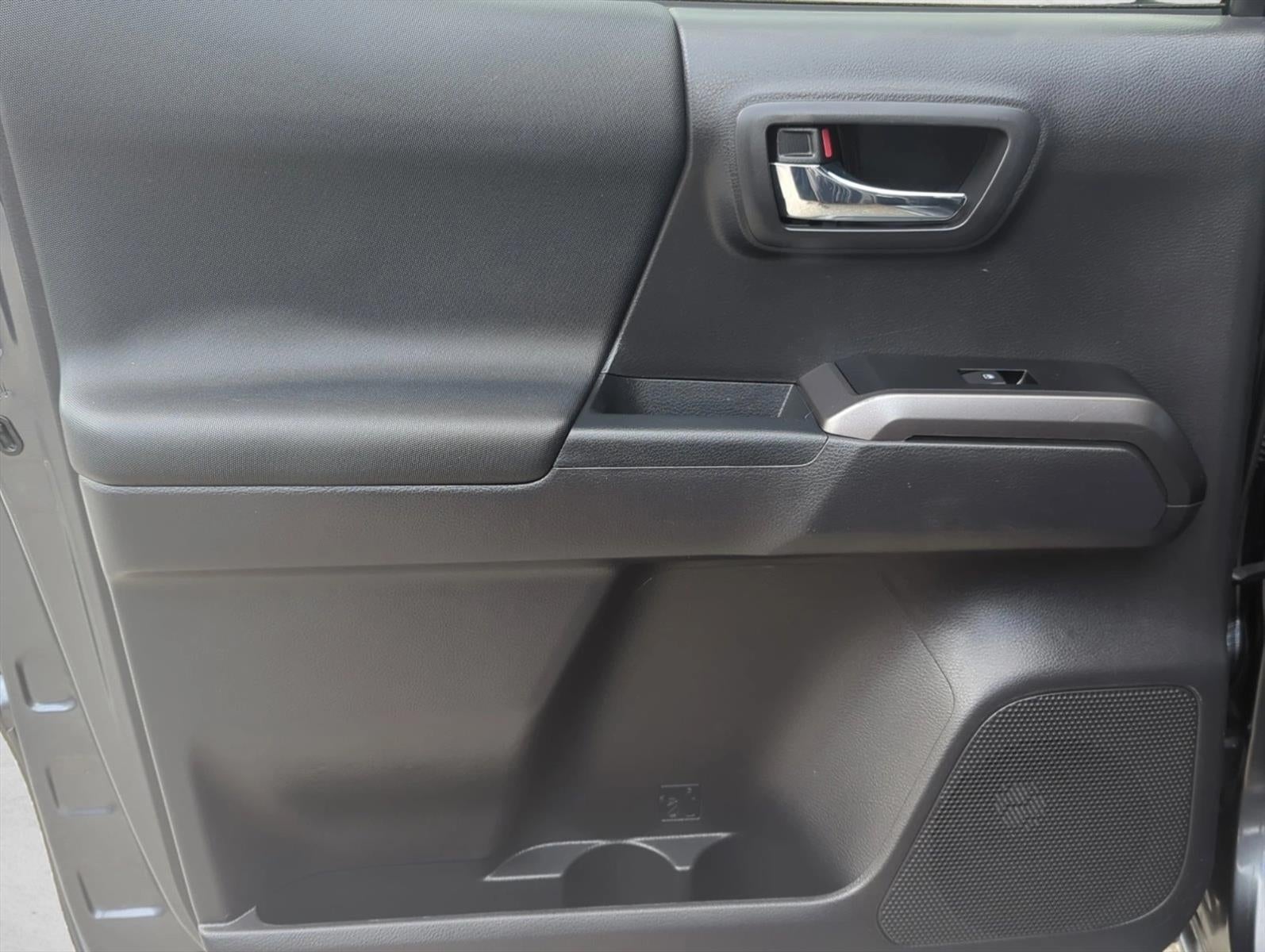 2022 Toyota Tacoma 2WD 2WD TRD Off Road Double Cab 5' Bed V6 AT (Natl)