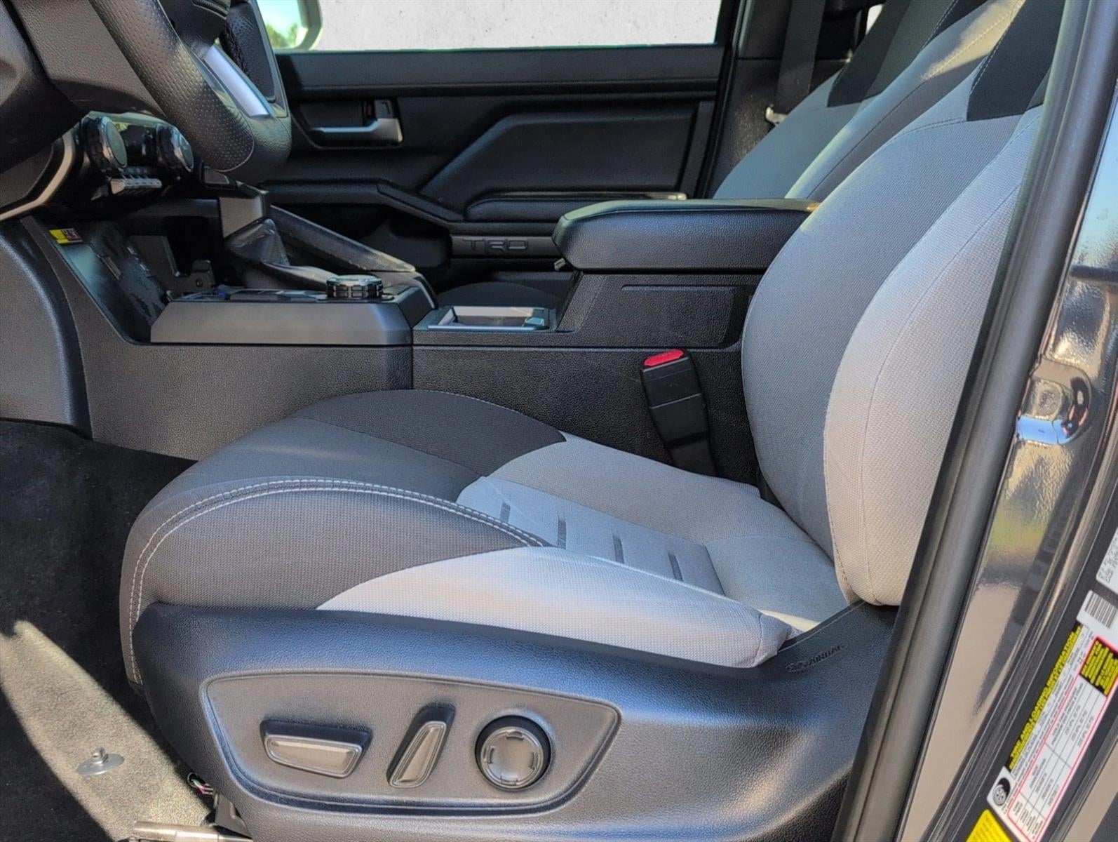 2025 Toyota Tacoma 2WD 2WD TRD Sport Double Cab 5' Bed AT (Natl)