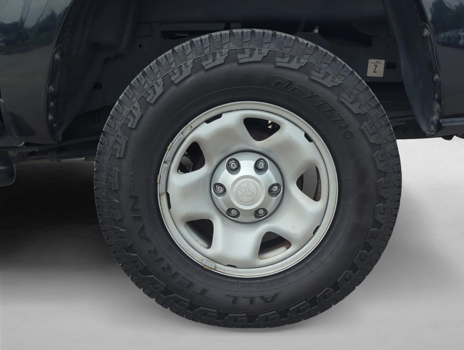 2022 Toyota Tacoma 2WD 2WD SR5 Double Cab 5' Bed I4 AT (SE)