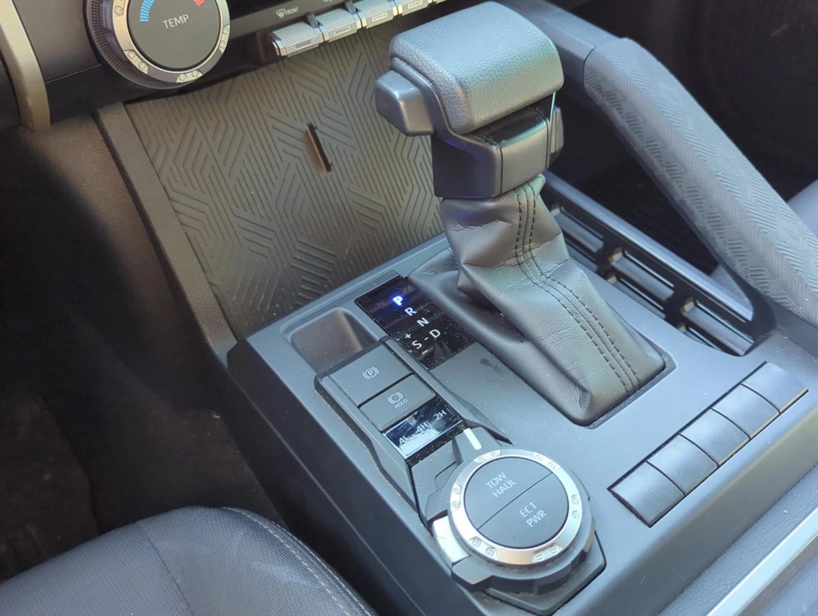 2024 Toyota Tacoma 4WD 4WD SR5 Double Cab 5' Bed AT (Natl)