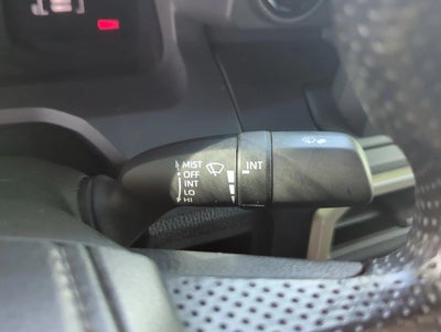 2025 Toyota Tacoma 4WD 4WD SR Double Cab 5' Bed AT (GS)