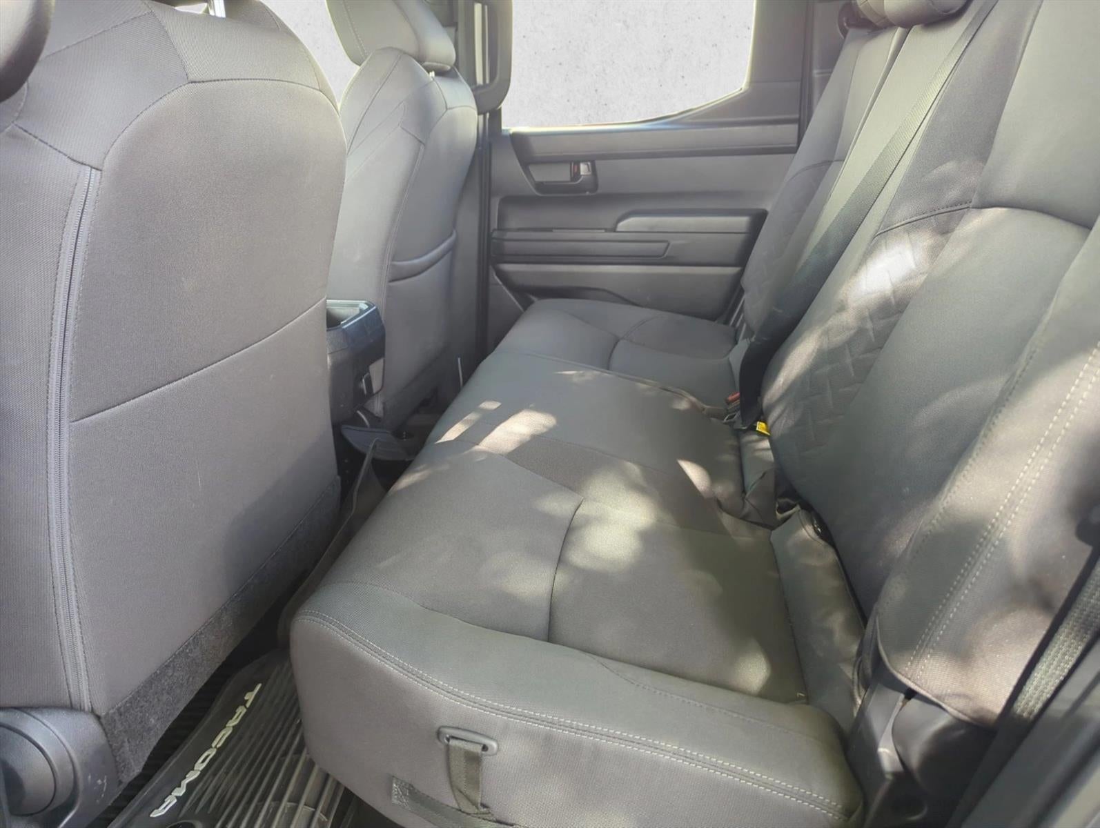 2025 Toyota Tacoma 4WD 4WD SR Double Cab 5' Bed AT (GS)