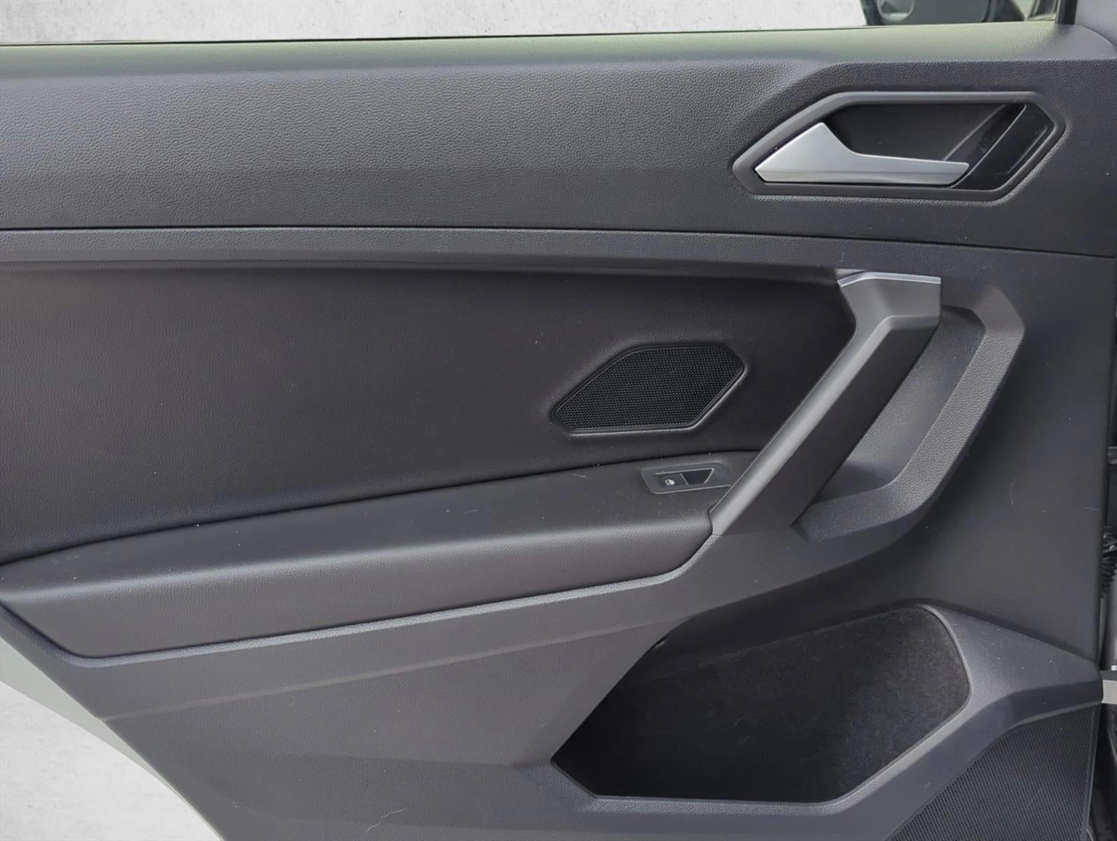 2021 Volkswagen Tiguan 2.0T SE FWD