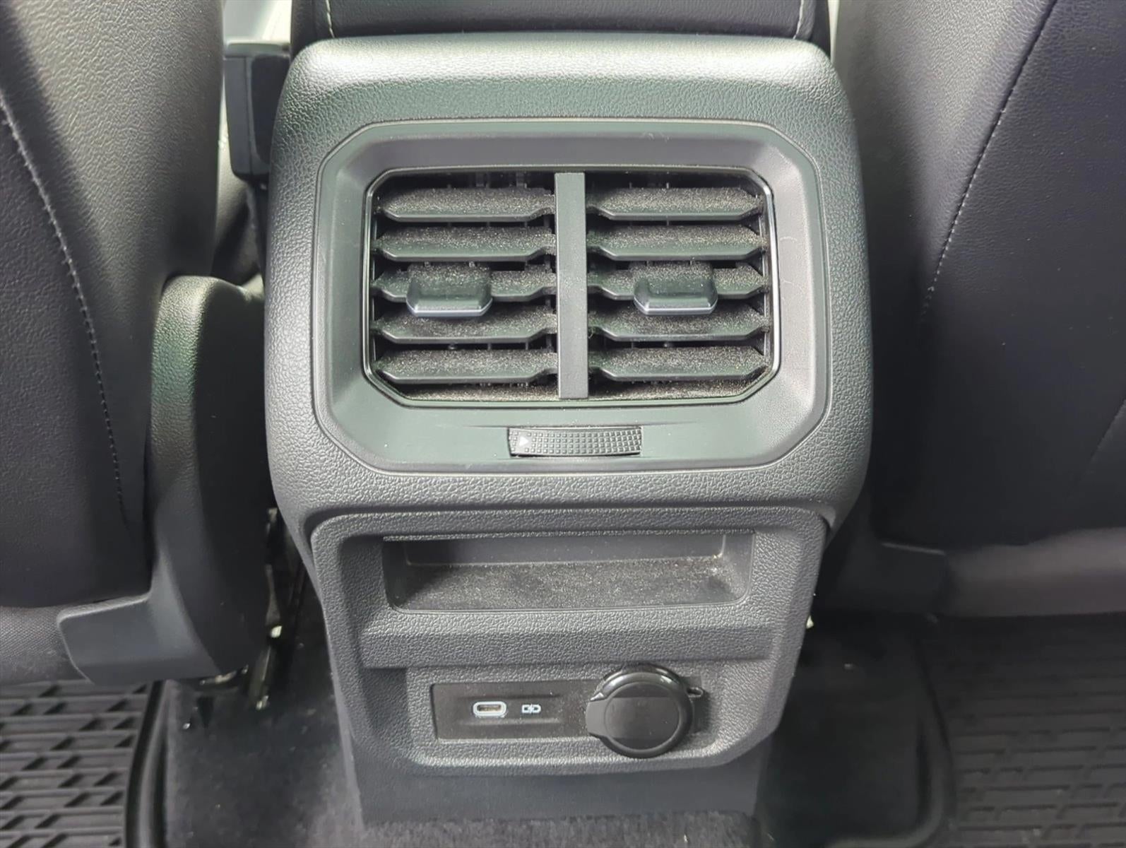 2021 Volkswagen Tiguan 2.0T SE FWD