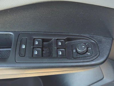 2023 Volkswagen Taos SE FWD