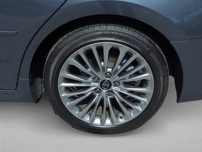 2019 Toyota Avalon Hybrid Limited (Natl)