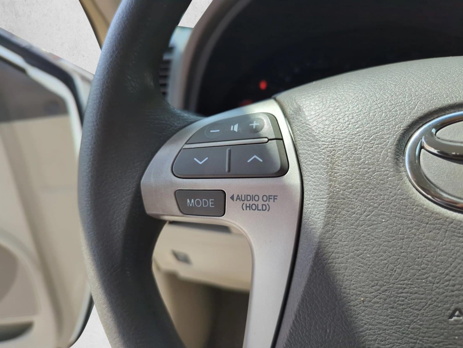 2010 Toyota Camry 4dr Sdn I4 Man (Natl)