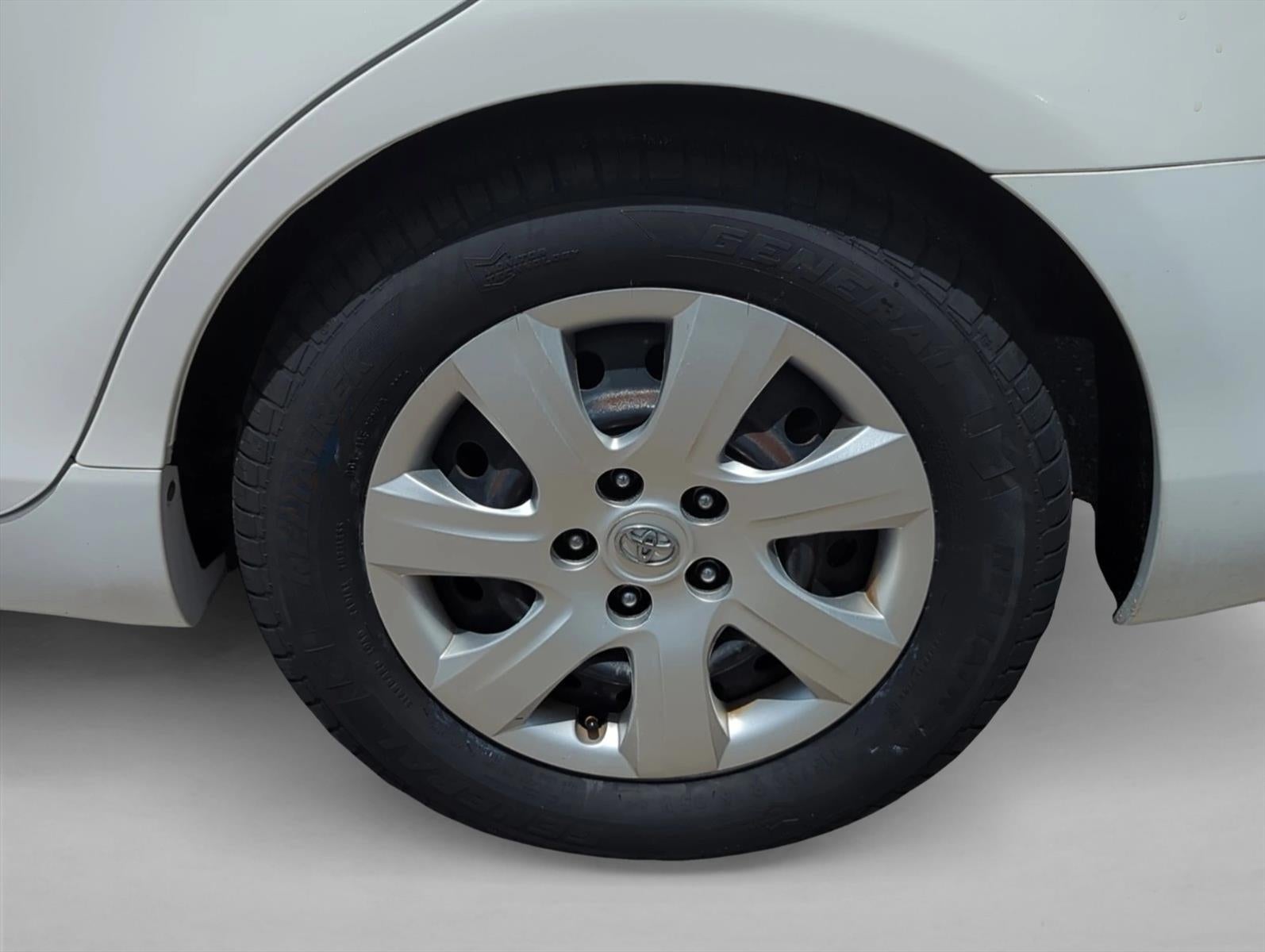 2010 Toyota Camry 4dr Sdn I4 Man (Natl)