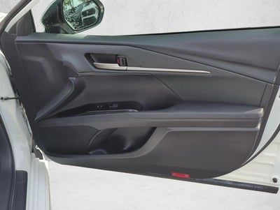 2025 Toyota Camry SE (Natl)