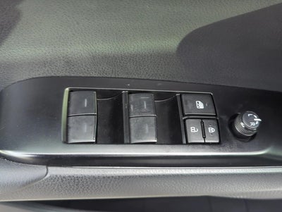 2025 Toyota Camry SE (Natl)