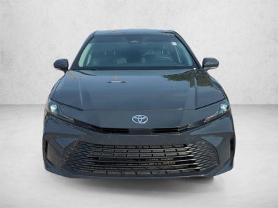 2025 Toyota Camry LE (SE)