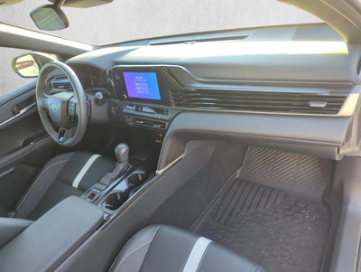 2025 Toyota Camry SE (SE)