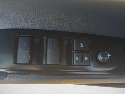 2025 Toyota Camry SE (SE)