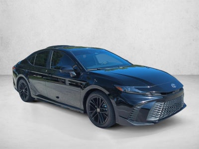 2025 Toyota Camry SE (Natl)