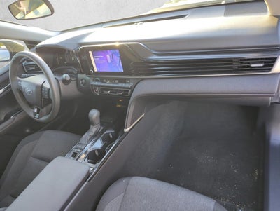 2025 Toyota Camry LE (Natl)
