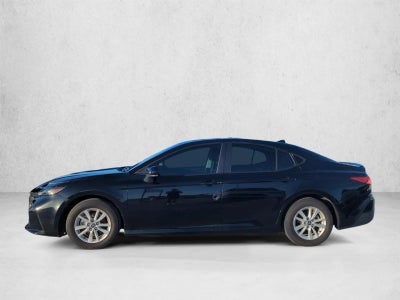 2025 Toyota Camry LE (Natl)