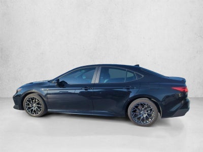 2025 Toyota Camry SE (Natl)