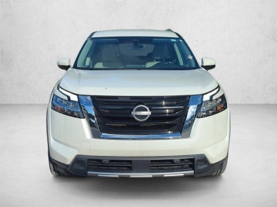 2023 Nissan Pathfinder SL 4WD